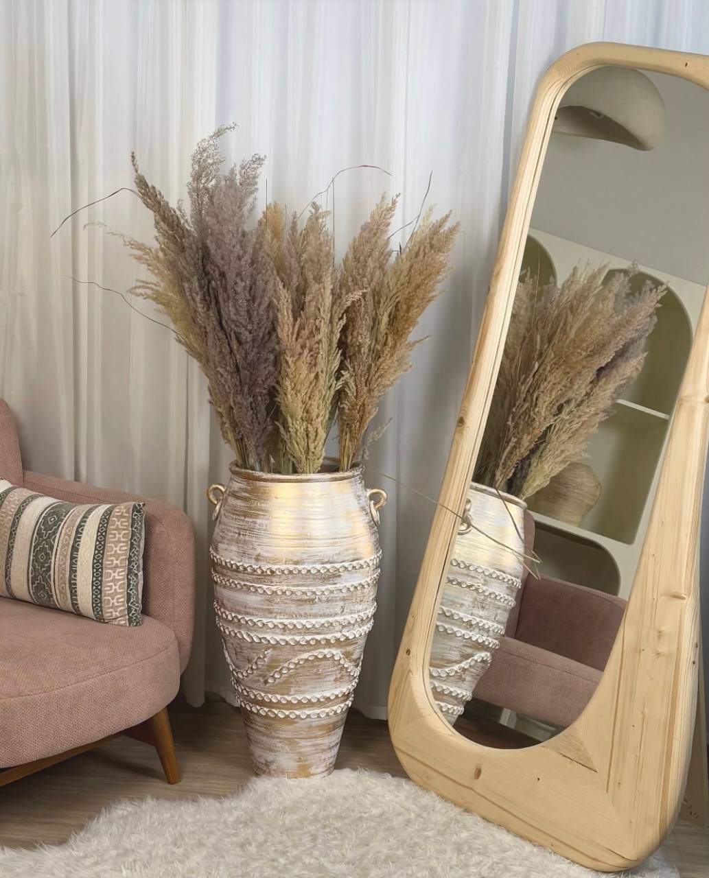 گلدان دکوراتیو سفالی پتینه‌ای مدل زنجیره‌ای طلایی سفید ارتفاع ۷۰ سانت مناسب گل طبیعی و مصنوعی